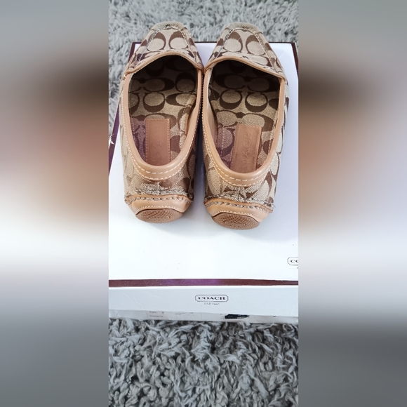Coach flats - Picture 3 of 16